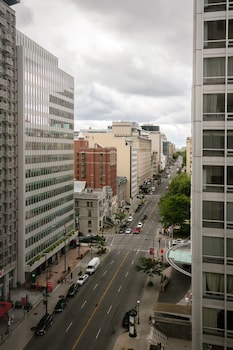 best western ville marie montreal hotel and suites
