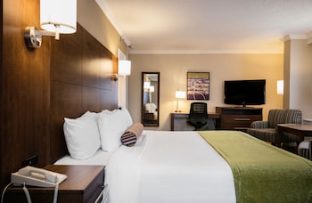 best western ville marie montreal hotel and suites