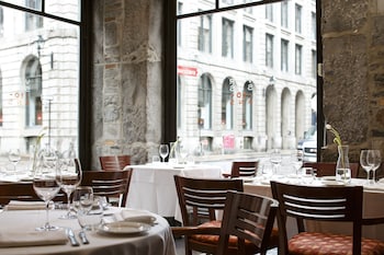 Hotel Nelligan,Nuns' Island>>Montreal,5 star