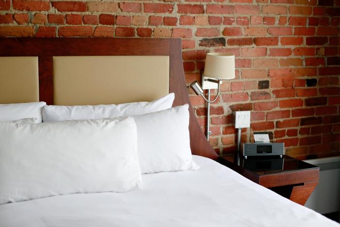 hotel nelligan