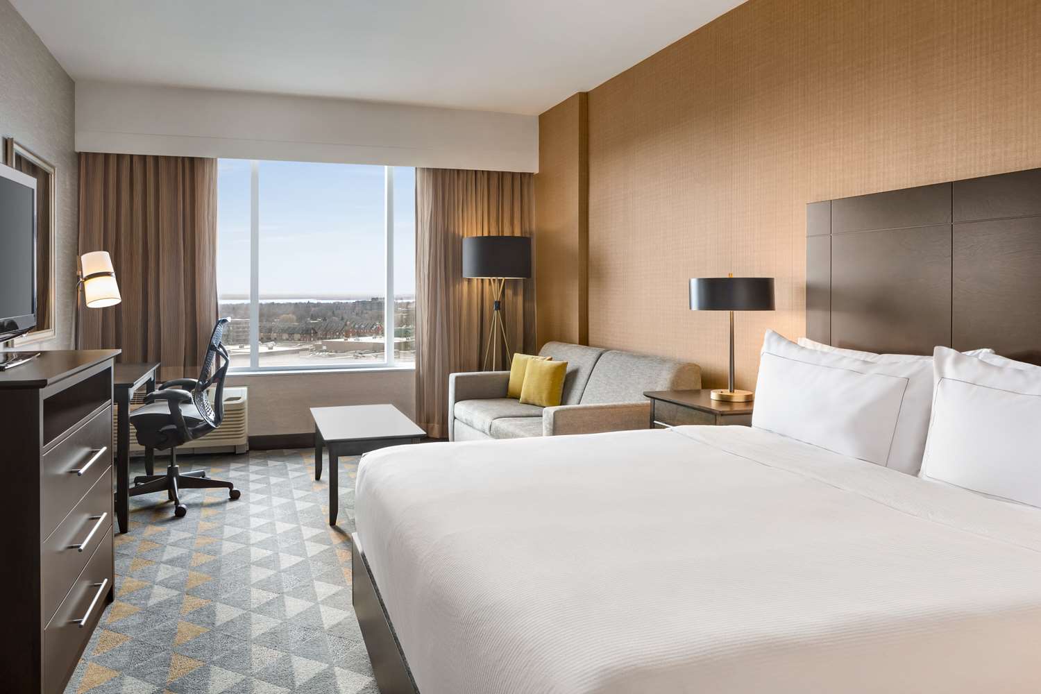 doubletree by hilton pointe claire montreal airport west