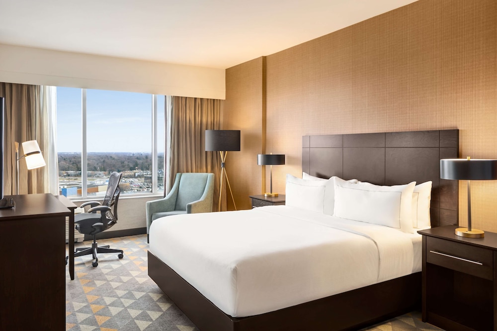 doubletree by hilton pointe claire montreal airport west