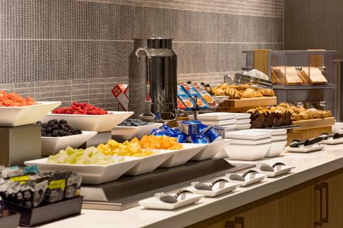 doubletree by hilton pointe claire montreal airport west