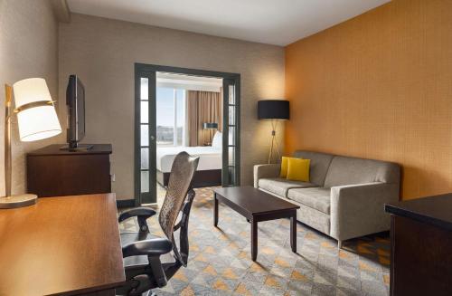 doubletree by hilton pointe claire montreal airport west