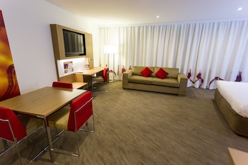 novotel sydney west hq hotel