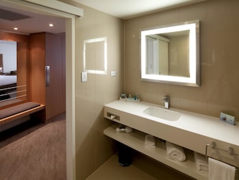 novotel sydney west hq hotel