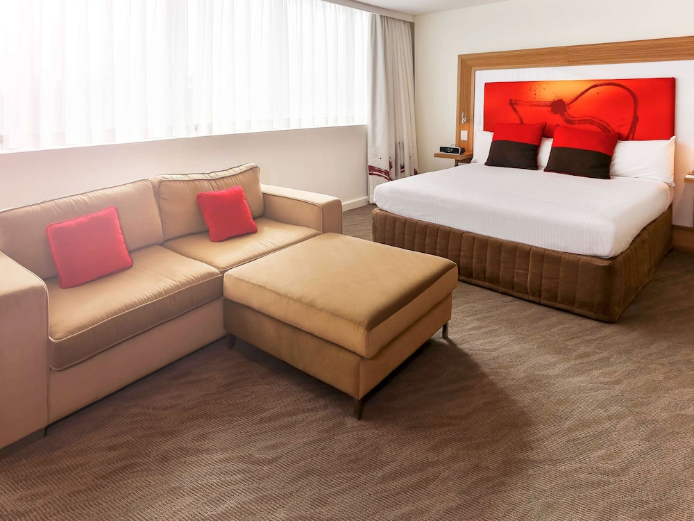 novotel sydney west hq hotel