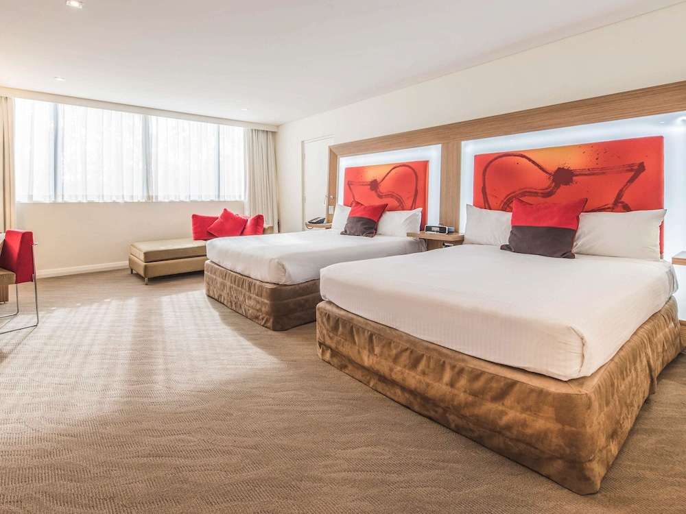 novotel sydney west hq hotel
