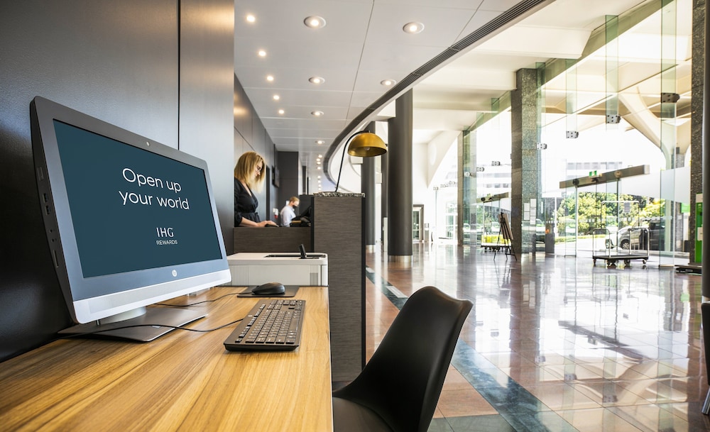 crowne plaza sydney airport by ihg