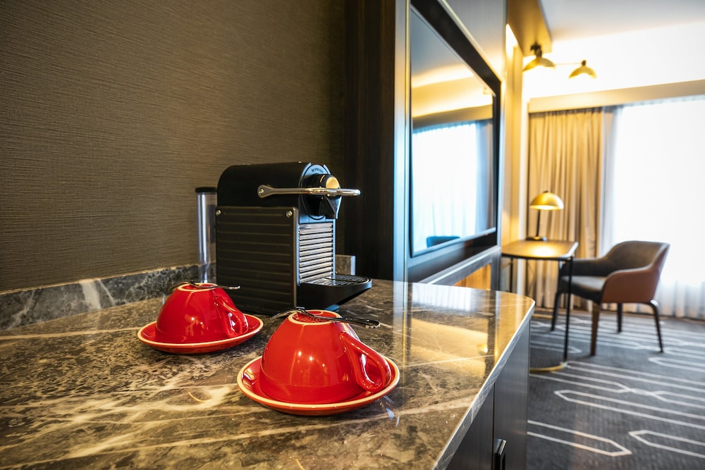 crowne plaza sydney airport by ihg