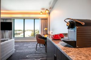 crowne plaza sydney airport by ihg