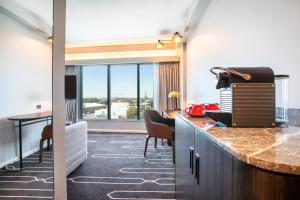 crowne plaza sydney airport by ihg