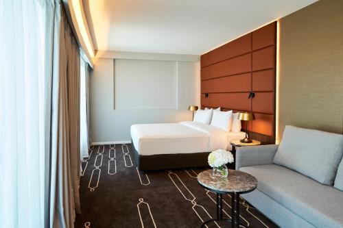 crowne plaza sydney airport by ihg