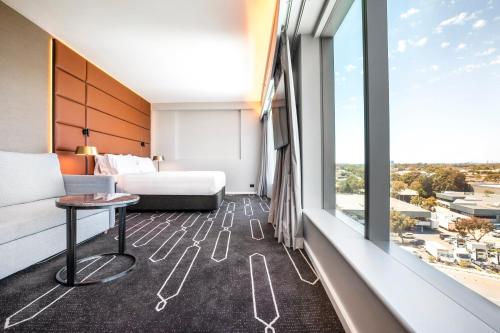 crowne plaza sydney airport by ihg