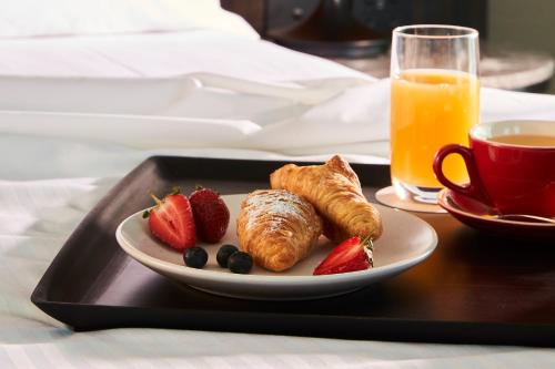 crowne plaza sydney airport by ihg