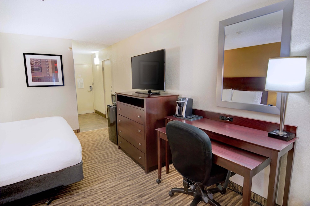 holiday inn st petersburg n clearwater by ihg