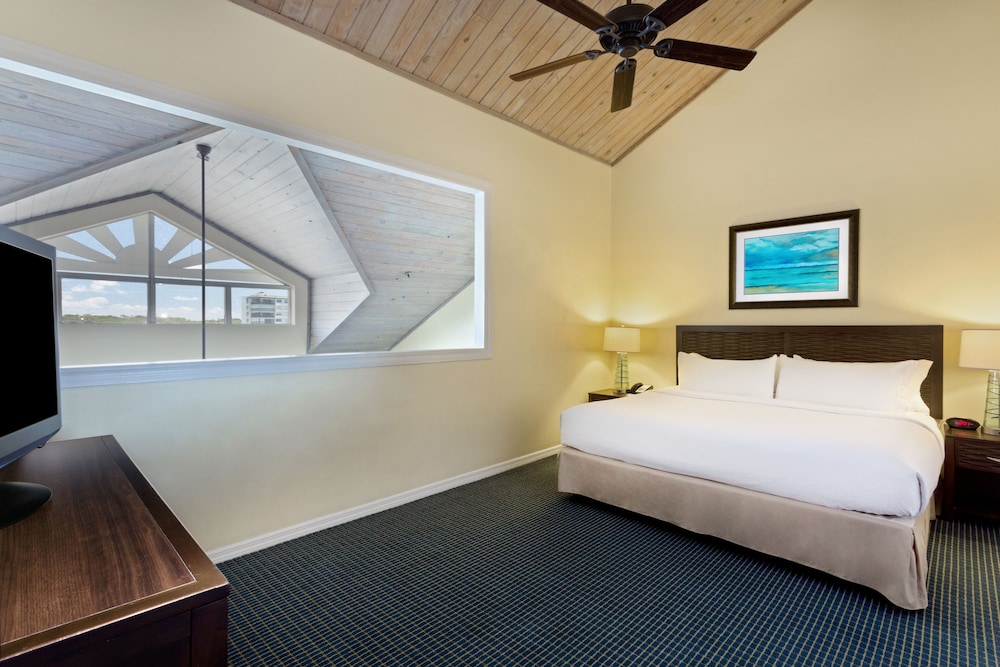 holiday inn and suites clearwater beach s harbourside by ihg