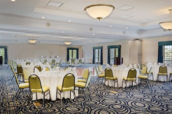 holiday inn and suites clearwater beach s harbourside by ihg