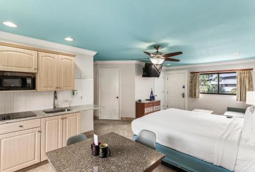 plaza beach hotel beachfront resort