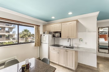 plaza beach hotel beachfront resort