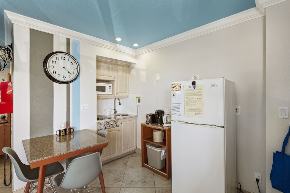 plaza beach hotel beachfront resort