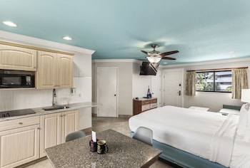 plaza beach hotel beachfront resort