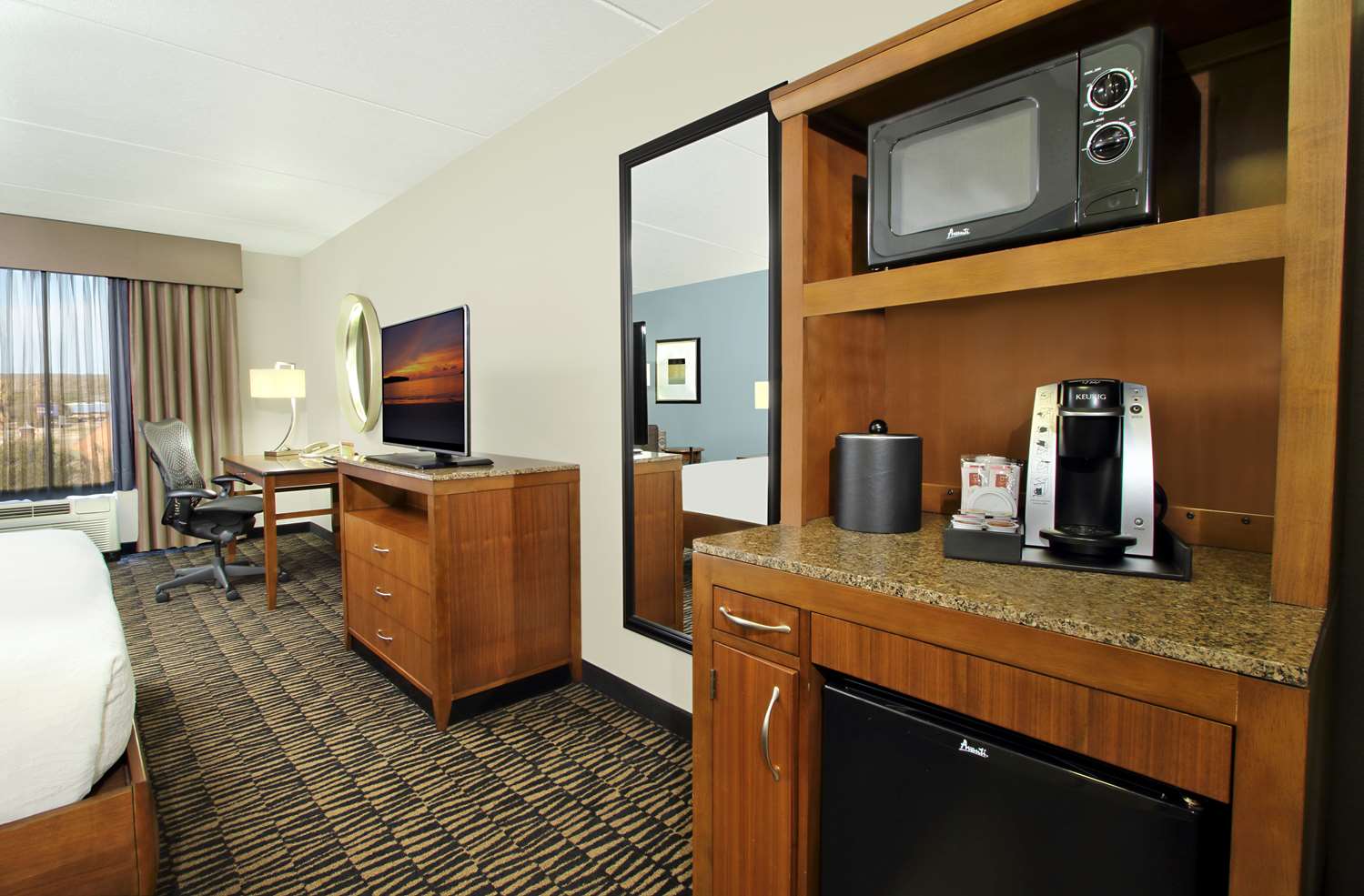 hilton garden inn austin nw arboretum