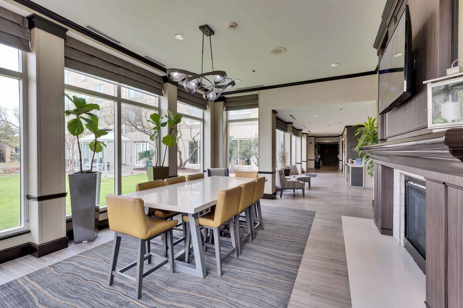 hilton garden inn austin nw arboretum