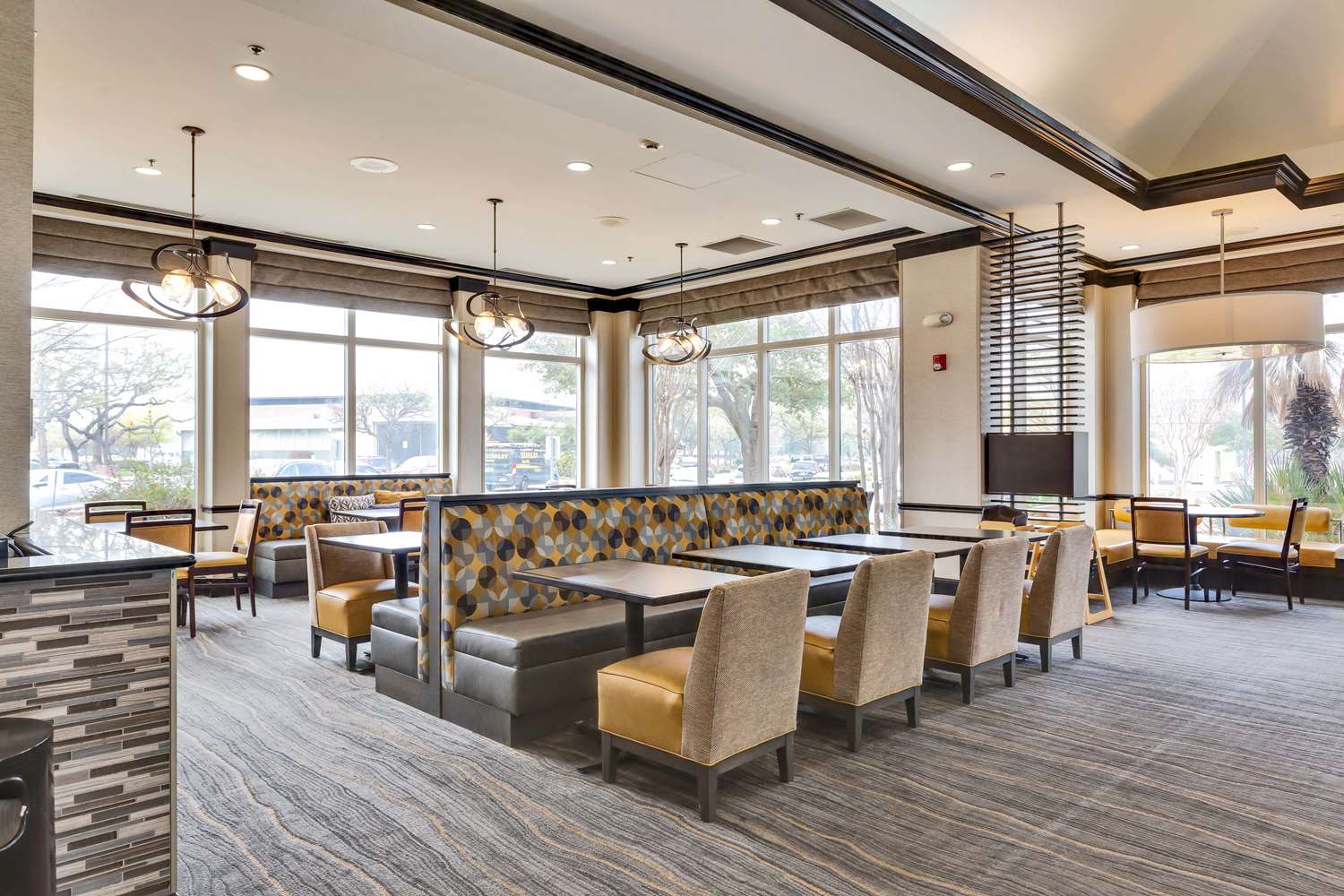 hilton garden inn austin nw arboretum