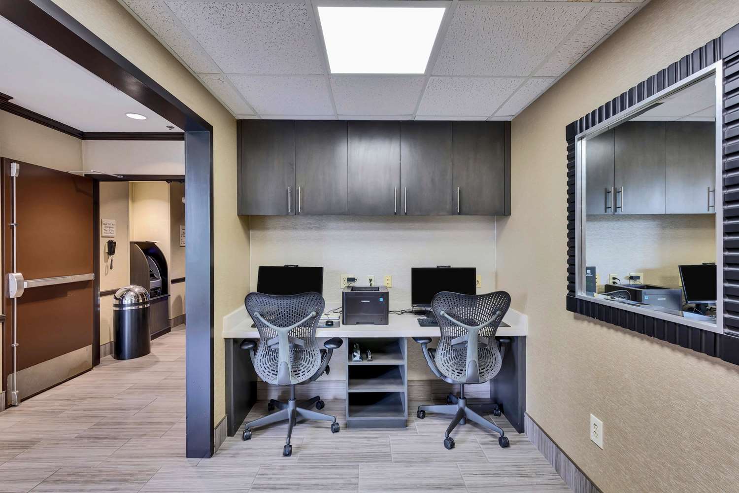 hilton garden inn austin nw arboretum