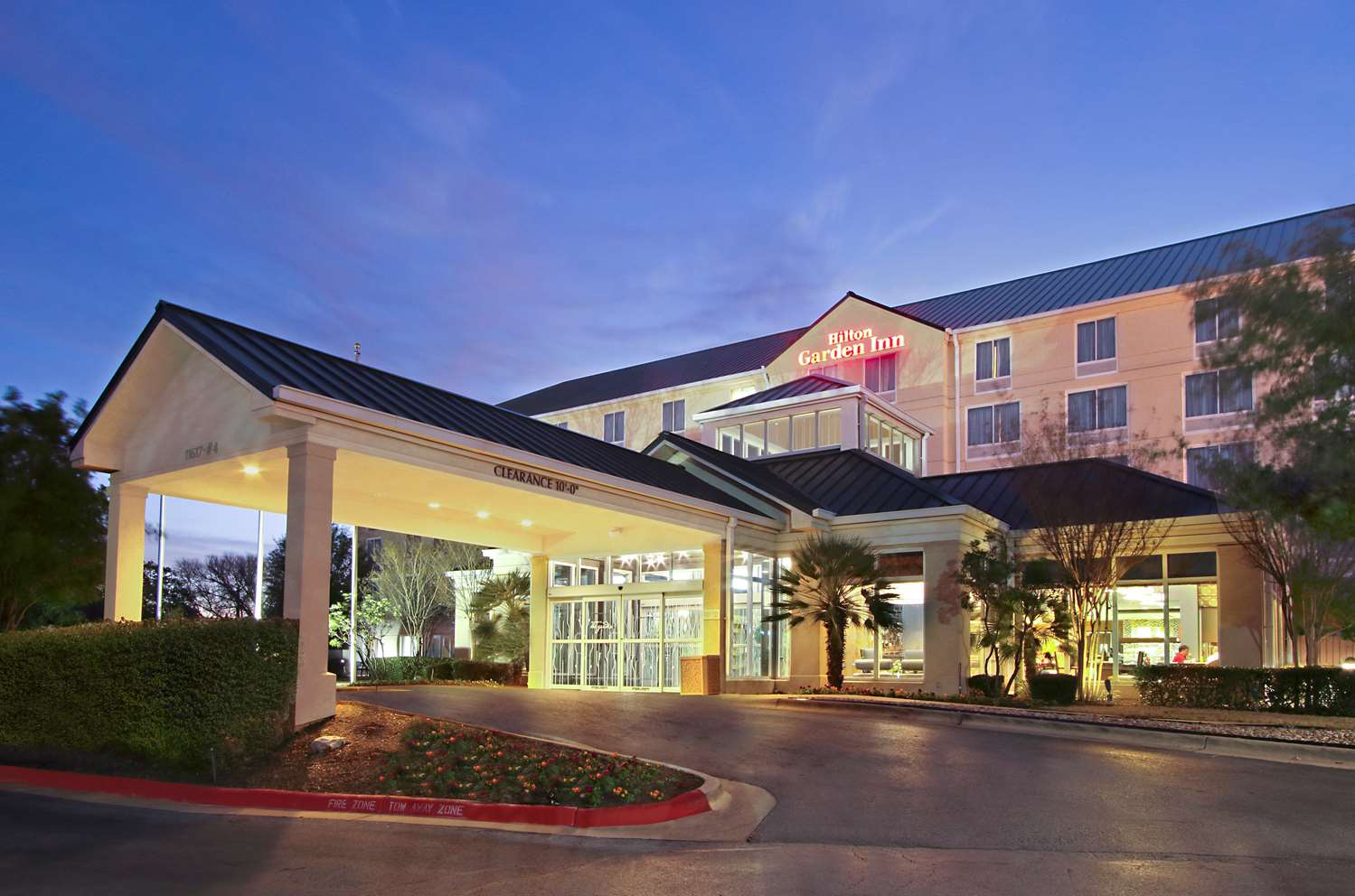 hilton garden inn austin nw arboretum