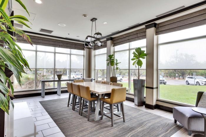 hilton garden inn austin nw arboretum