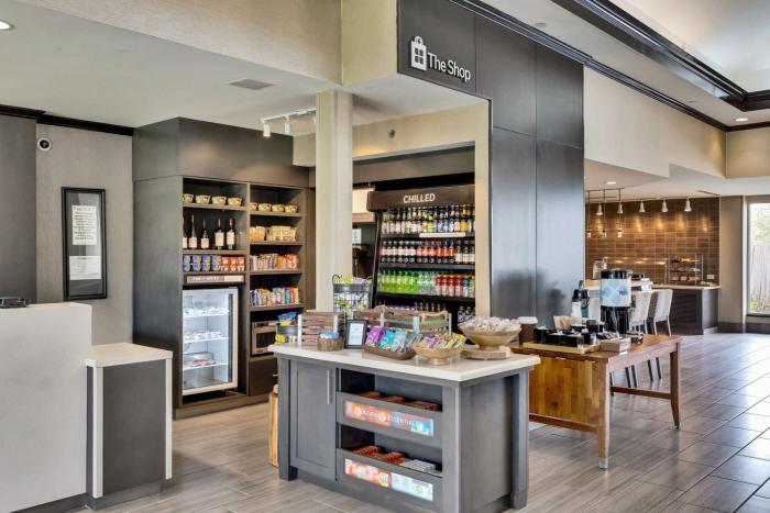 hilton garden inn austin nw arboretum