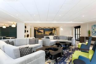 doubletree by hilton austin university area