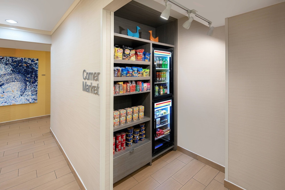 fairfield inn and suites by marriott austin university area