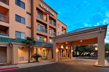 courtyard by marriott austin the domain area