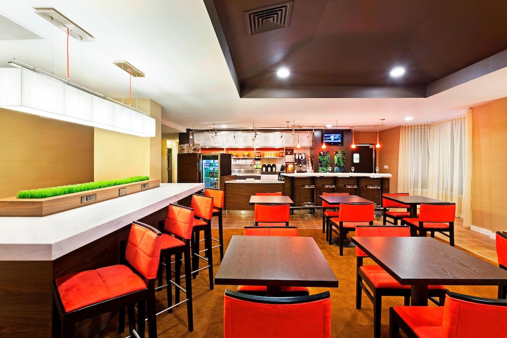 courtyard by marriott austin the domain area