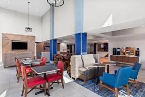 holiday inn express and suites austin sw sunset va