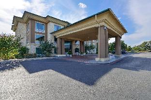 holiday inn express and suites austin sw sunset va