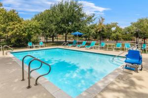 holiday inn express and suites austin sw sunset va