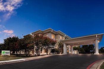 Holiday Inn Express And Suites Austin Sw Sunset Va,Sunset Valley>>Austin,3 star
