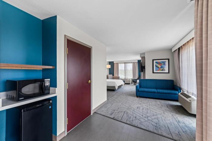 holiday inn express and suites austin sw sunset va