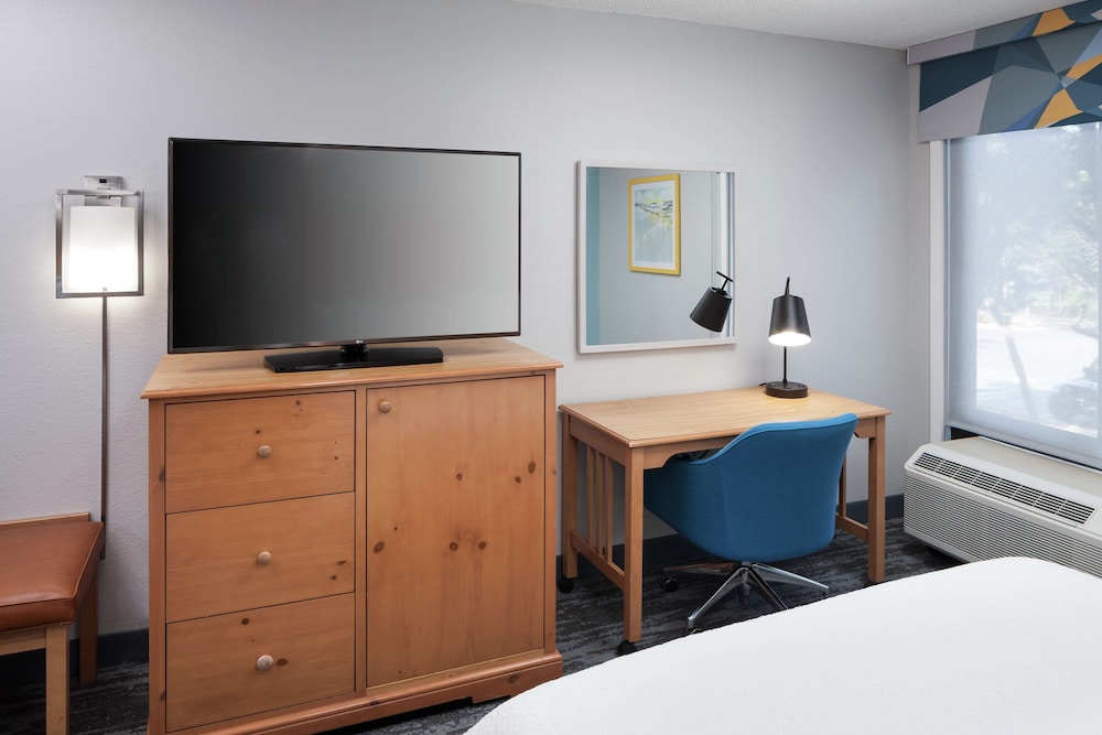 hampton inn austin nw near the domain