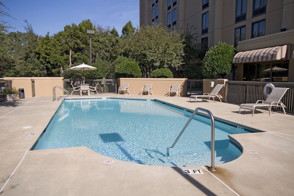 hampton inn austin nw near the domain