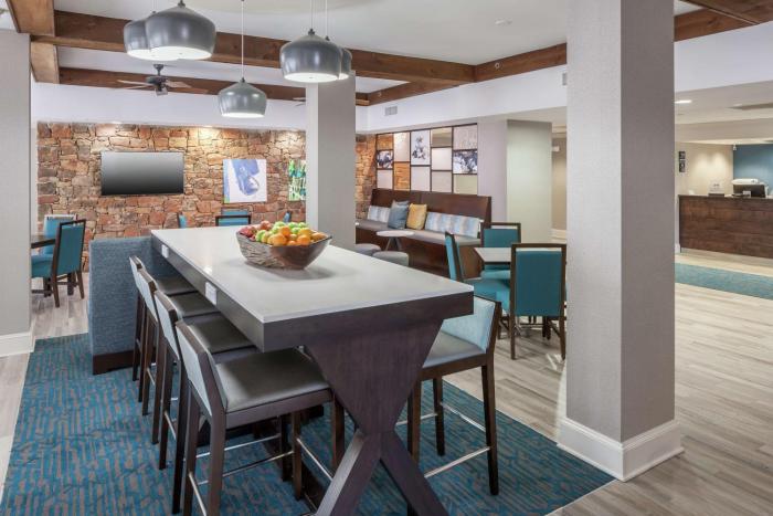 hampton inn austin nw near the domain
