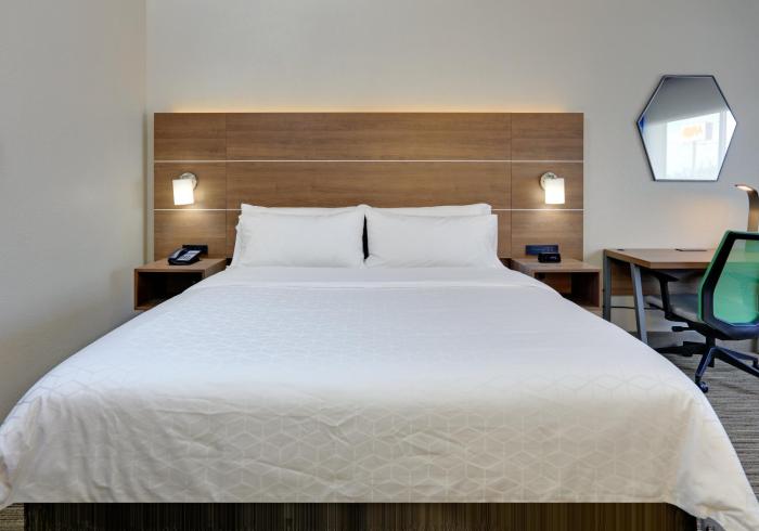holiday inn express and suites austin round rock by ihg