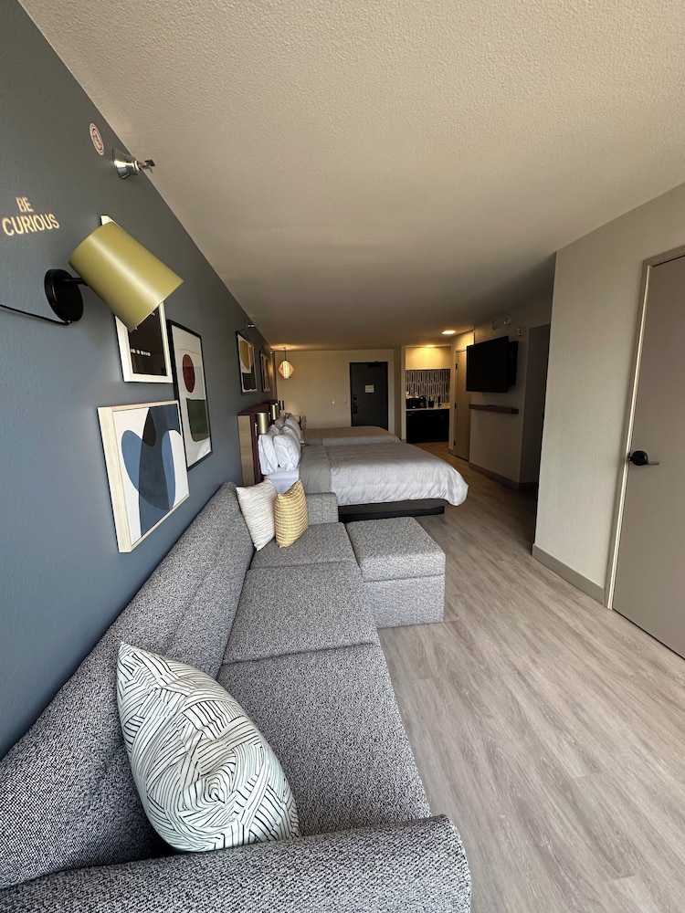 atwell suites austin airport by ihg
