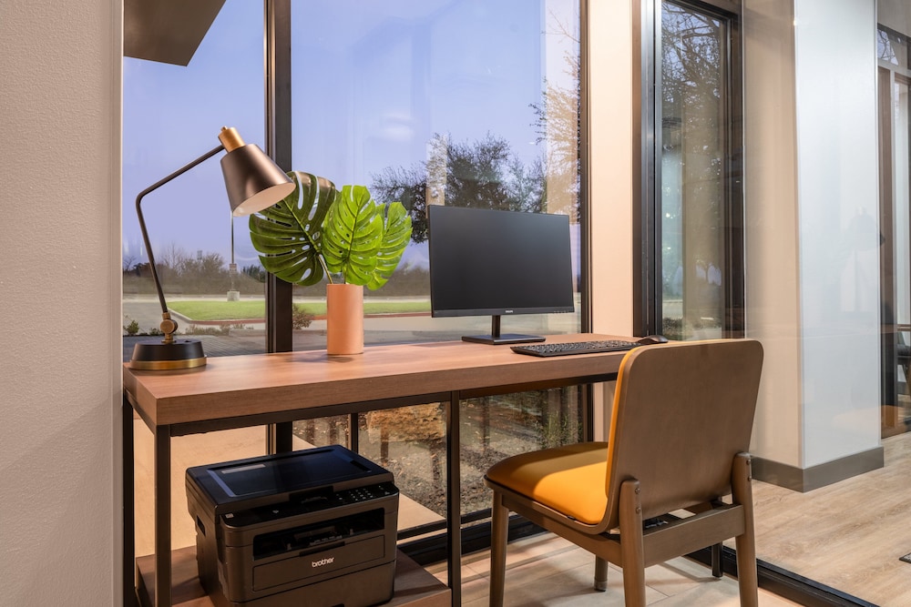 atwell suites austin airport by ihg