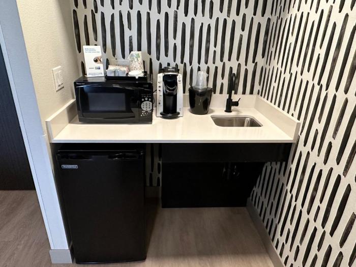 atwell suites austin airport by ihg
