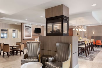 Hampton Inn & Suites Denver - Cherry Creek,Glendale>>Denver,3 star